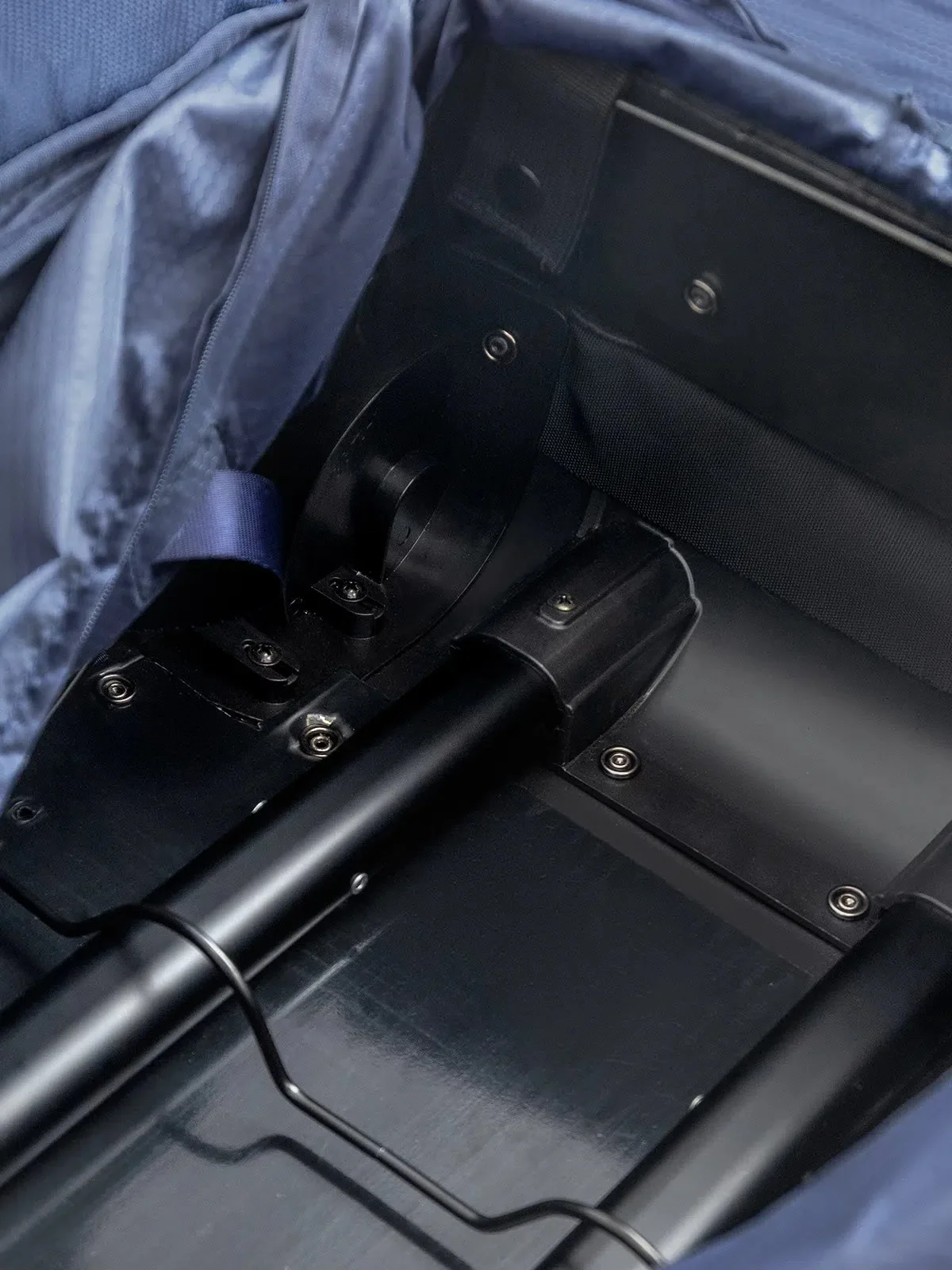 Faro Rolling Duffel - Image 6