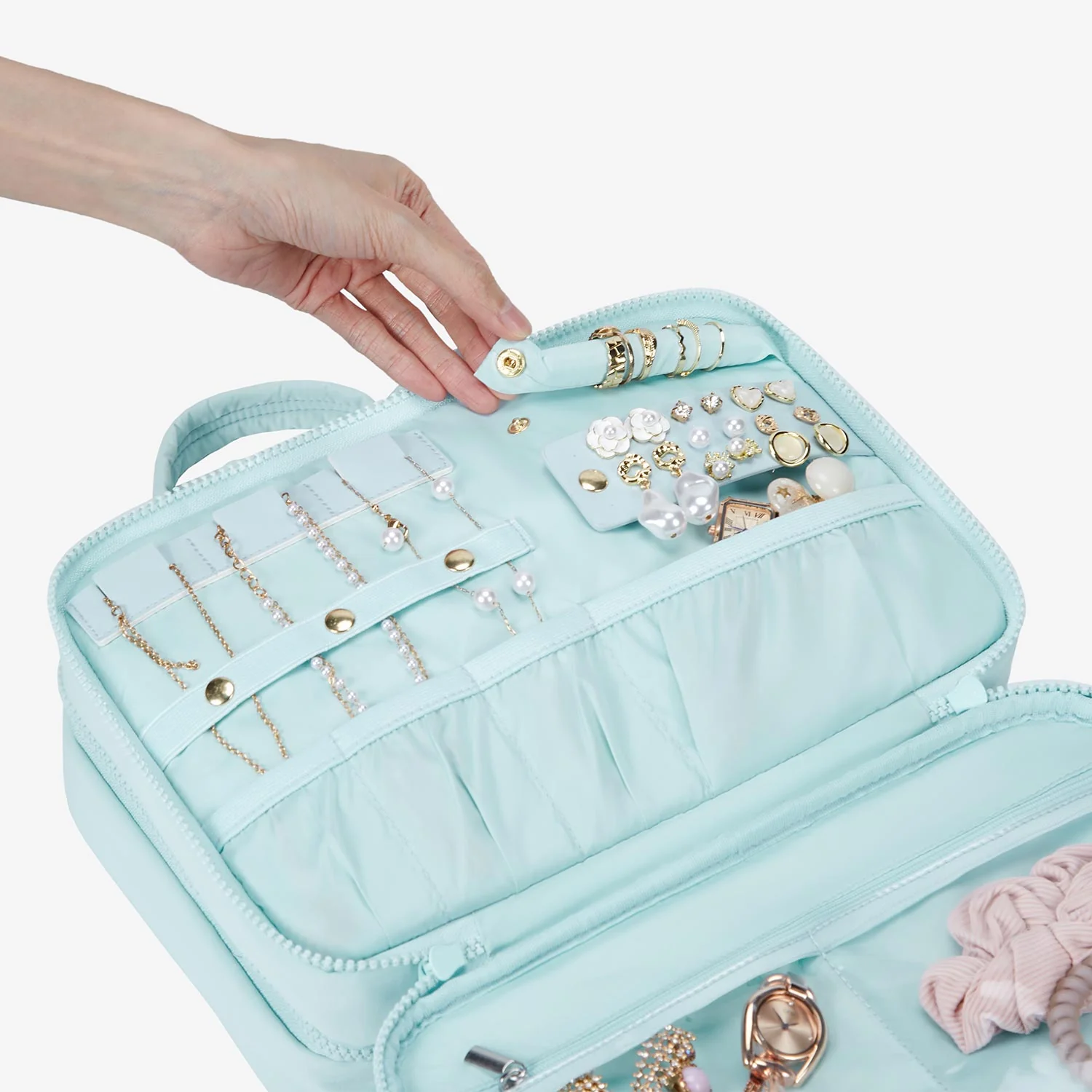 SpaceSaver Puffy Multi-Functional Toiletry Bag - Image 17